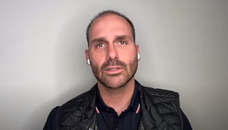 Em conversa com aliados nos EUA, Eduardo Bolsonaro critica Tarcísio de Freitas e PL