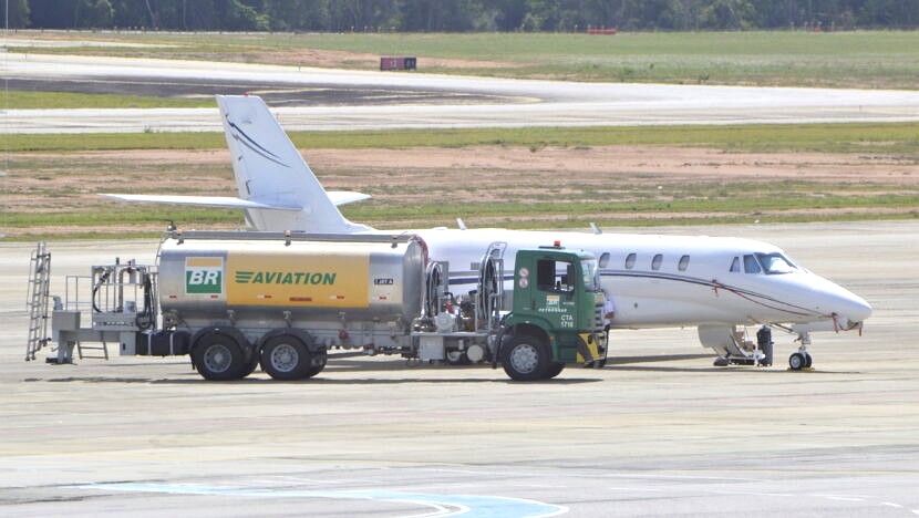 Petrobras sobe preço do combustível de aviação em 54%